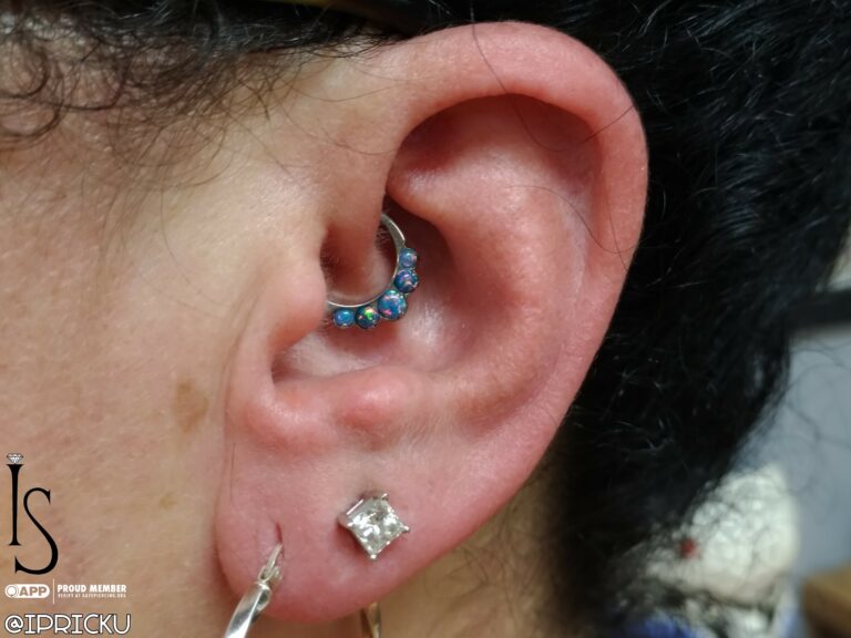 Daith Piercing